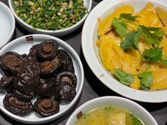 肉汁小香菇-阿姨食堂