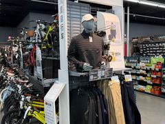 -迪卡侬(越秀公园店)