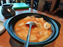 -云海肴·汽锅鸡·云南菜(天山百盛优客店)