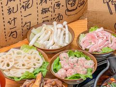 -黔三一夺夺粉酸汤火锅(百信店)