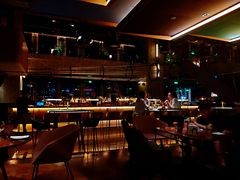 -The ROOF (通盈中心店)
