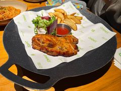 -JINNS锦时 steak&pizza(浸信会礼拜堂旧址店)