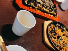 -三个大叔烤羊肉串·歌手驻唱·碳烤鲜肉(西三旗店)