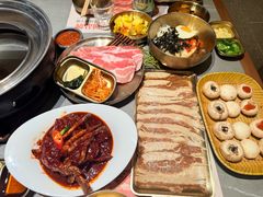-草家酱蟹炭火烤肉店(珲春南路一店)