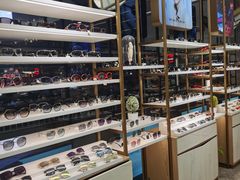 -财贸眼镜(国贸店)