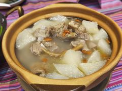 -香巴拉云南餐厅(华莱坞店)