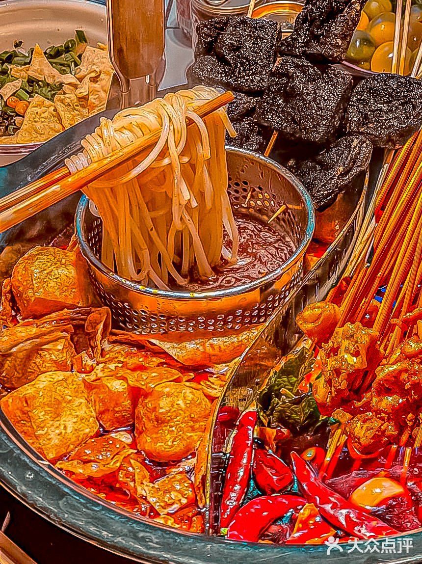 重庆探店|淑芬螺蛳粉鸳鸯锅直呼我的最爱