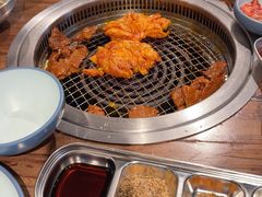 -明洞阿姨·韩式酱蟹烤肉·创意料理(三元桥店)