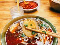 红汤全家福-全家福米线
