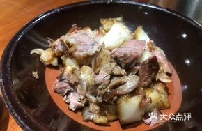 Beijing-style Sweet Soy Sauce Shredded Pork