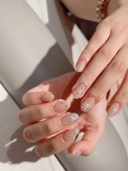 -丽心自助美甲美睫