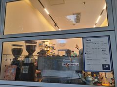 门面-AllorNothing横竖横咖啡(天虹店)