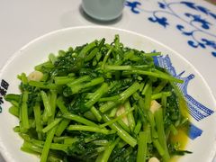 清炒茼蒿-小菜园新徽菜(江阴万达店)