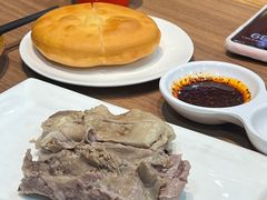 手抓羊肉半斤-贯贯吉·清真餐厅(浙江中路店)