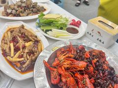-大孩龙虾(体育场旗舰店)