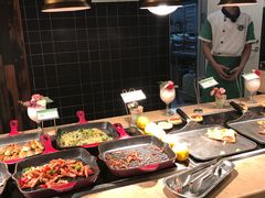 -亚马逊环球美食百汇(新城吾悦广场店)