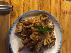 招牌全家福，黄牛肉汤-e+粉店(康王北路店)