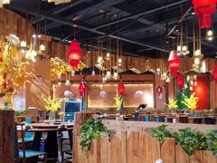 大堂-老滇山寨•云南特色菜•地方菜•民族风情歌舞表演(金碧店)