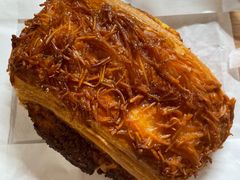 焦香椰蓉奶酥包-好利来(丰益桥店)