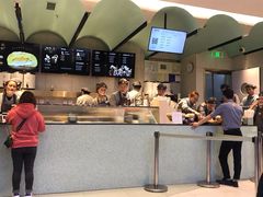 -奈雪的茶(亨特国际广场店)