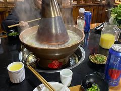 -果松木炭酸菜铜火锅·外婆参鸡汤