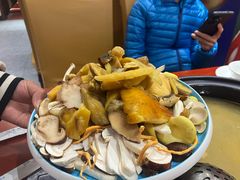 -菌之家·专业纯野生菌火锅·特色炒菌