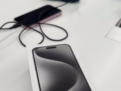 -Apple授权专营店(五彩城店)