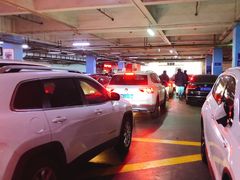 -大润发杨浦店-停车场