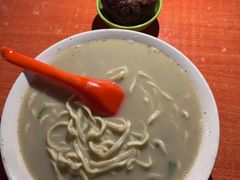 -三百碗宝应长鱼面(板仓街店)