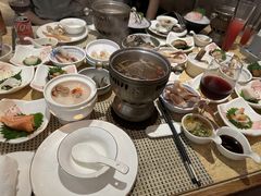 -雍和会海鲜姿造自助(湖东路店)