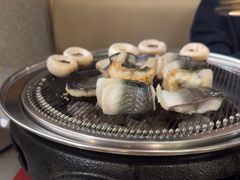 -围炉肉舍•炭烤活鳗•丹东海鲜烤肉(步行街店)