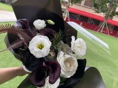 -花邻FloweringLife花艺气球派对(武康大楼店)