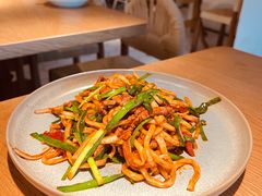 -纳鲁孜·新疆特色餐厅(上海悦荟广场店)