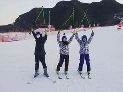 -荣盛康旅野三坡滑雪场