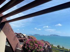 -三亚湾海居铂尔曼度假酒店