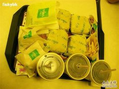 IMG_8987_副本-华莱士·全鸡汉堡(四望亭店)