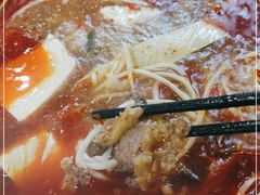 -黄利砖万峰林布依特色酸笋牛肉馆