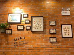 等位区-老啪叽串炒饭(铁百店)