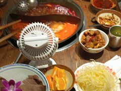 -萍姐火锅·公路夜市(武汉首店)