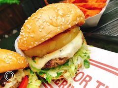 -The Habit Burger Grill 哈比特汉堡(爱琴海店)