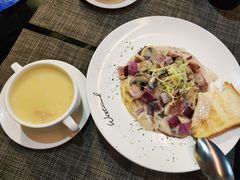 奶油蘑菇培根意面-遇见西木美式餐厅(体育路店)