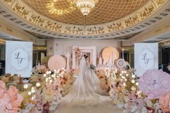 -伯瓷皇后婚纱艺术空间