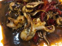 -扒虾小妹儿麻辣海鲜(宏图街店)