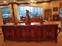 -王朝大酒店徐汇店-地面停车场