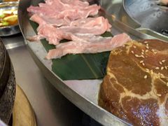 -哈哈碳都·牛肋条无限自助烤肉(台江万达店)
