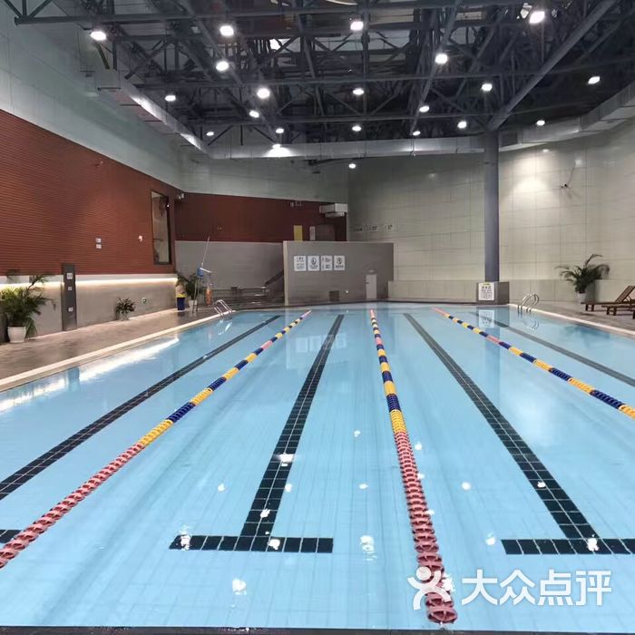 奇迹健身游泳馆