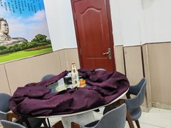 -湖南人家湘菜馆(镇江路店)