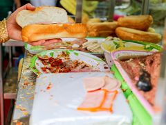 -Bánh Mì Huynh Hoa