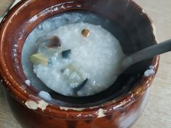 -阿洪锅贴王(小吃城店)