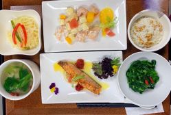 -金鹰国际月子中心(新街口店)